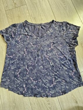 OLD NAVY EveryWear Blue Floral V-Neck Short Sleeve T-Shirt Sz LG🔥